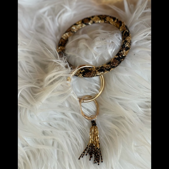 Frosty Gold Jungle Print Shimmer Bead Bangle Bracelet W/Key Ring Tassel - Picture 3 of 3